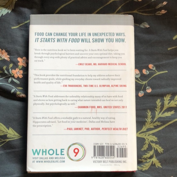 Whole 30 Book and Cookbook Set - Picture 8 of 11